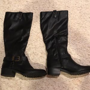 Black Rampage Boots